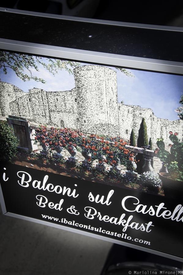 I Balconi Sul Castello Bed & Breakfast คาตาเนีย ภายนอก รูปภาพ